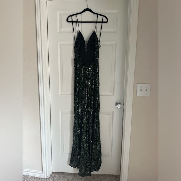 Emerald Green Gown (NWT) - Picture 5 of 5